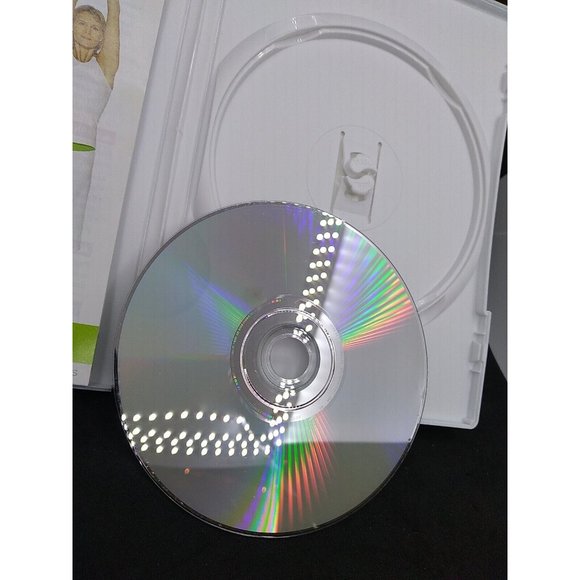 Wii Fit (Nintendo Wii) - Fitness Game - Picture 6 of 7